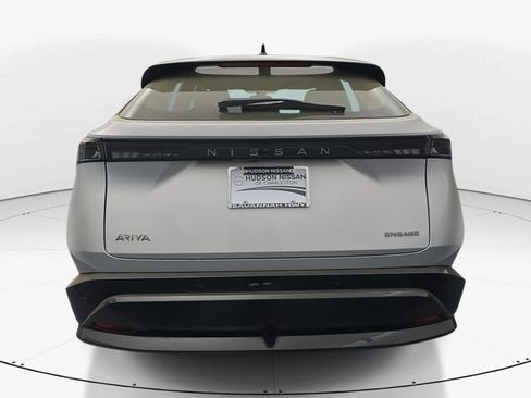 Used 2023 Nissan Ariya FWD image 8