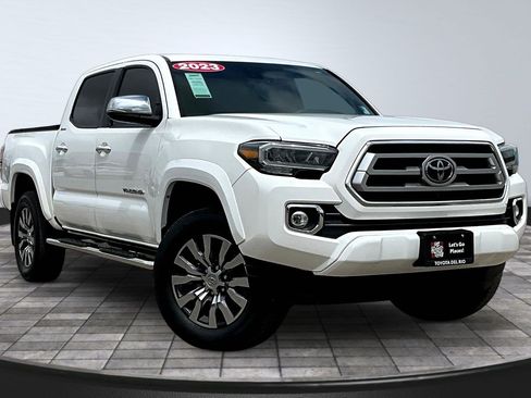 Used 2023 Toyota Tacoma Limited AWD/4WD image 4