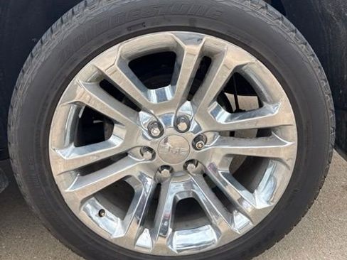 Used 2018 GMC Yukon SLT w/ Premium Edition AWD/4WD image 28