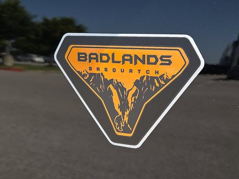 Certified 2026 Ford Bronco Badlands w/ Sasquatch Package AWD/4WD image 9