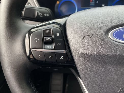 Used 2025 Ford Escape Platinum AWD/4WD image 20