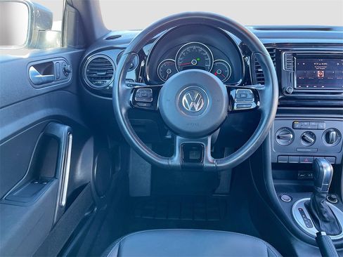 Used 2018 Volkswagen Beetle 2.0T Coast image 22
