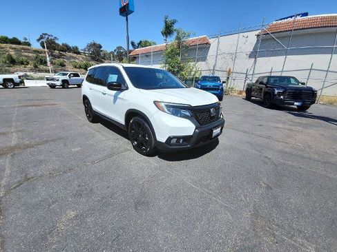 Used 2021 Honda Passport Sport image 2