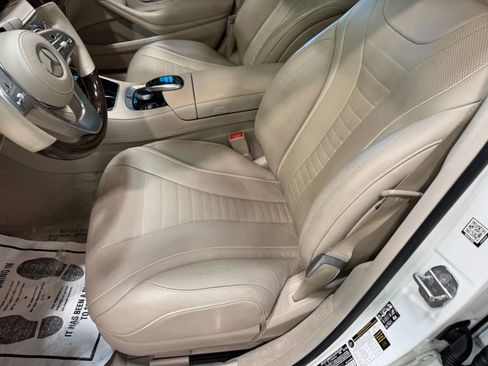Used 2019 Mercedes-Benz S 560 Sedan image 23