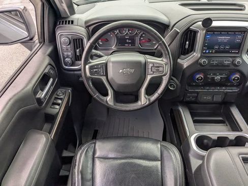 Used 2021 Chevrolet Silverado 1500 LT Trail Boss AWD/4WD image 15