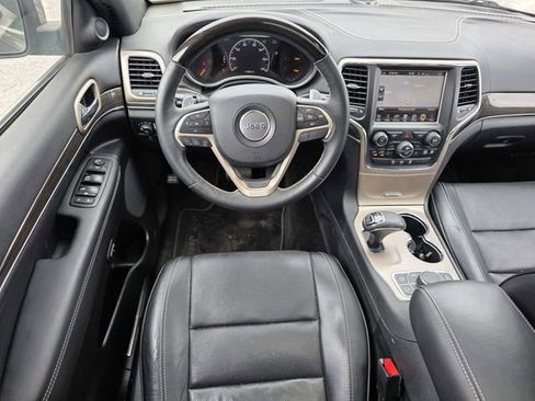 Used 2015 Jeep Grand Cherokee Overland image 6