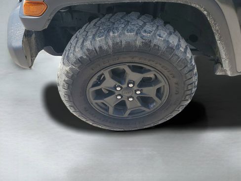 Used 2022 Jeep Gladiator Sport AWD/4WD image 28
