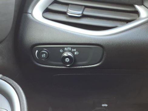 Used 2023 Chevrolet Malibu LT image 16