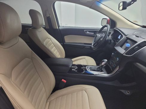 Used 2016 Ford Edge SEL w/ Equipment Group 201A FWD image 21