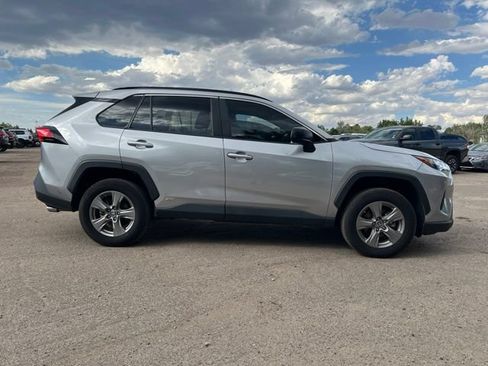 Used 2024 Toyota RAV4 LE AWD/4WD image 7