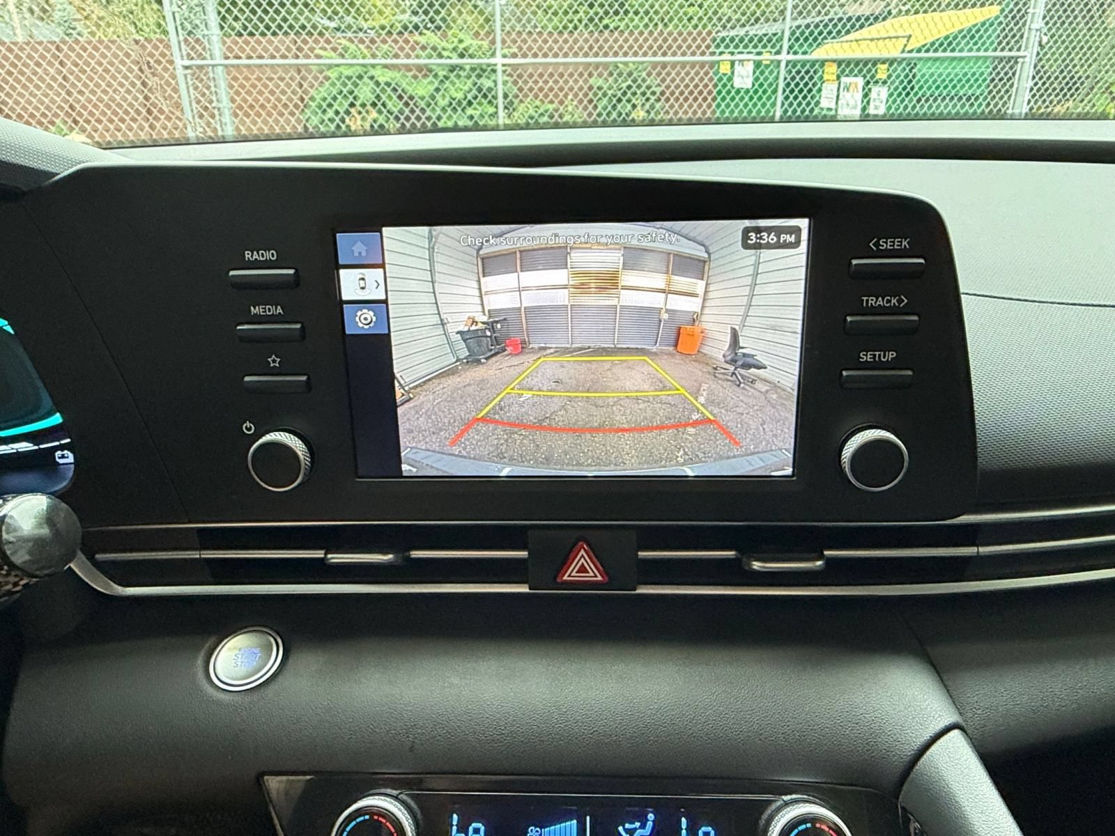 Used 2026 Hyundai Elantra Hybrid FWD image 22