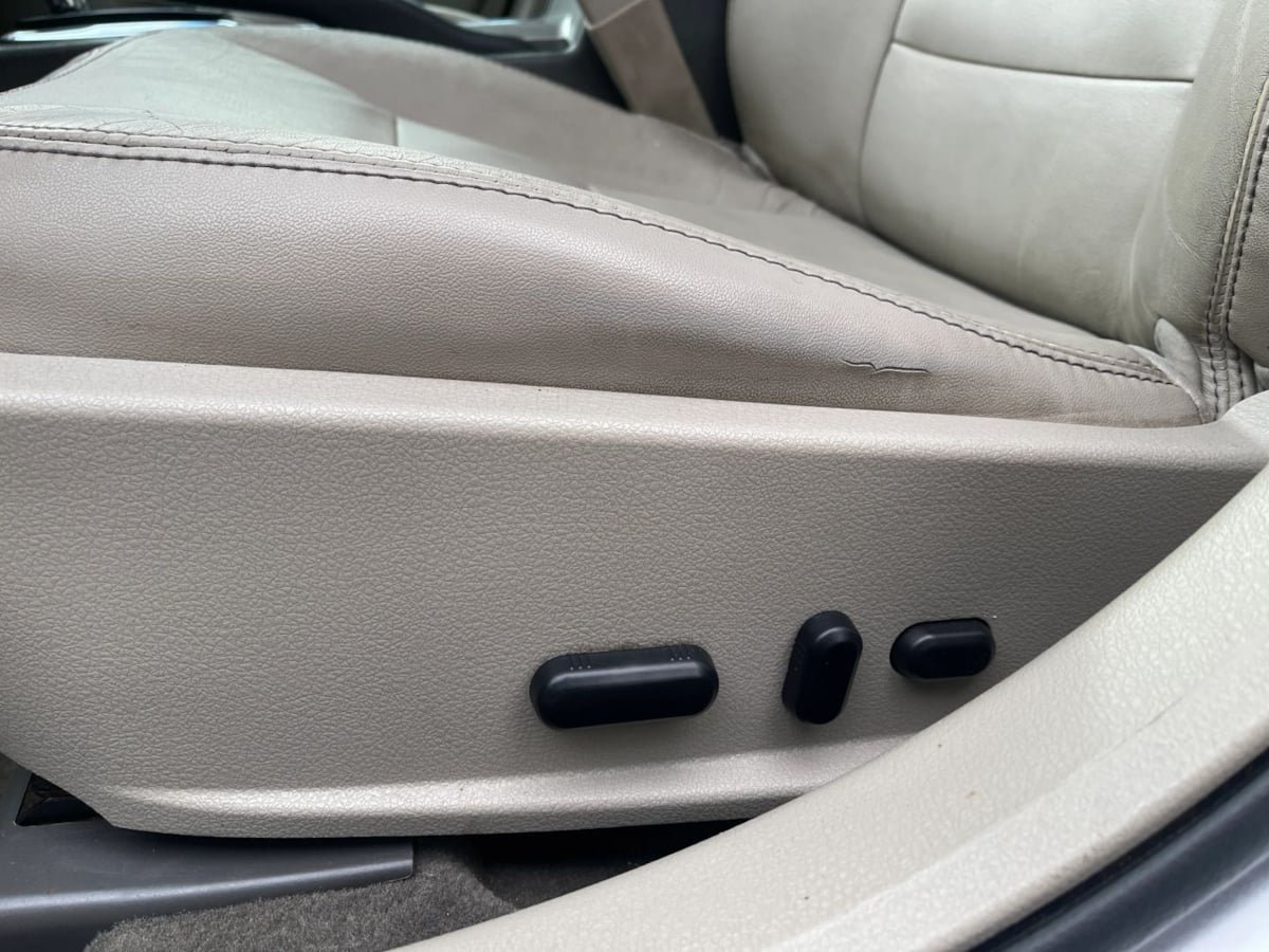 Used 2012 Ford Fusion SEL FWD image 18
