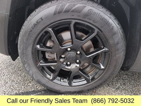 Used 2020 Jeep Renegade Altitude FWD image 24
