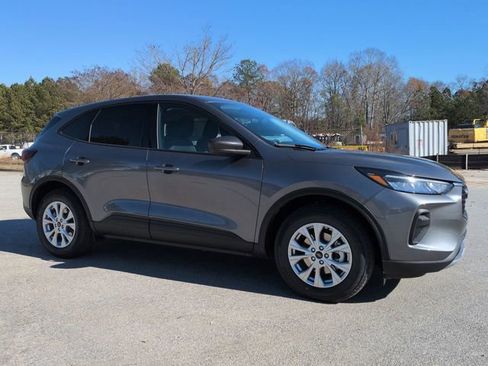 New 2026 Ford Escape Active image 2