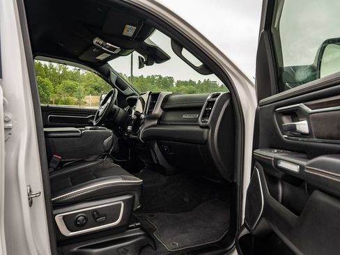 Used 2025 RAM 1500 Laramie AWD/4WD image 21