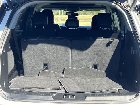 Certified 2024 Ford Explorer Limited w/ Equipment Group 301A image 27