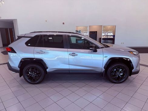 Used 2024 Toyota RAV4 XLE w/ Convenience Package FWD image 13