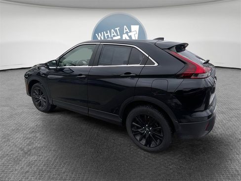 Used 2023 Mitsubishi Eclipse Cross LE image 6