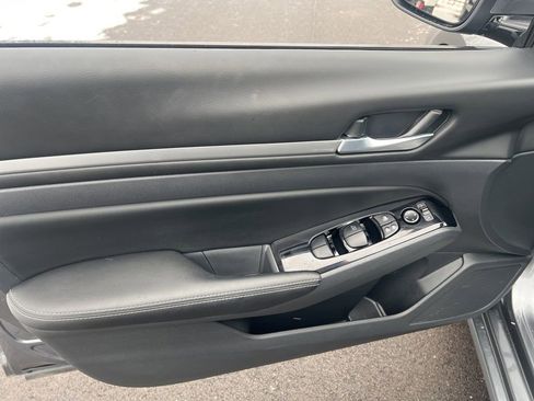 Certified 2025 Nissan Altima 2.5 SL image 7