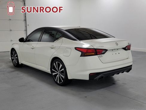 Used 2019 Nissan Altima 2.5 SR w/ SR Premium Package image 7