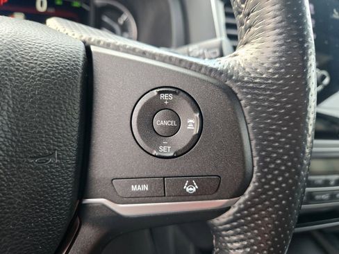 Used 2024 Honda Passport EX-L image 16