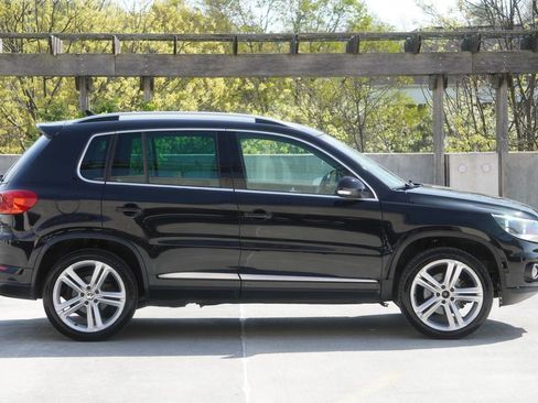 Used 2016 Volkswagen Tiguan R-Line AWD/4WD image 13