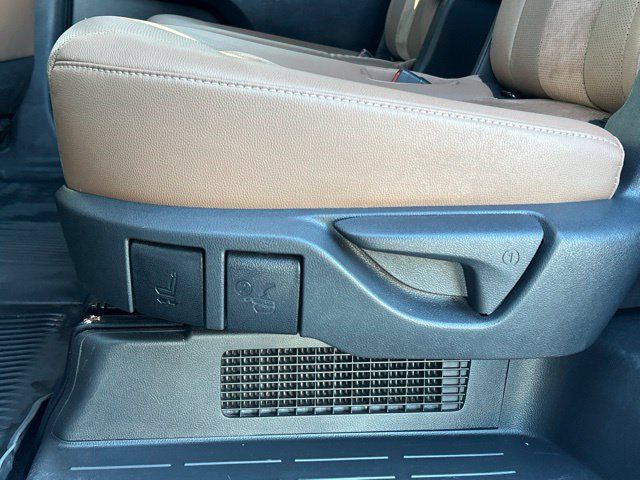 Used 2026 Toyota Grand Highlander AWD Hybrid image 33