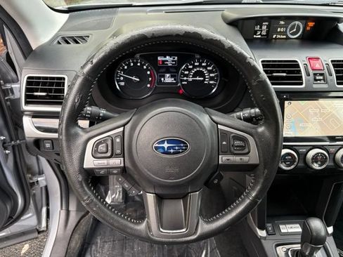 Used 2017 Subaru Forester 2.5i Touring AWD/4WD image 30