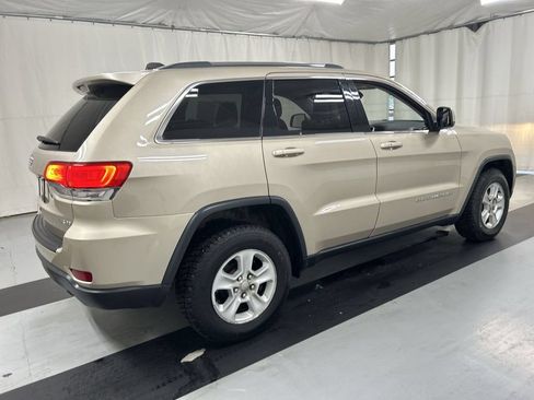 Used 2014 Jeep Grand Cherokee Laredo w/ Quick Order Package 23E AWD/4WD image 2