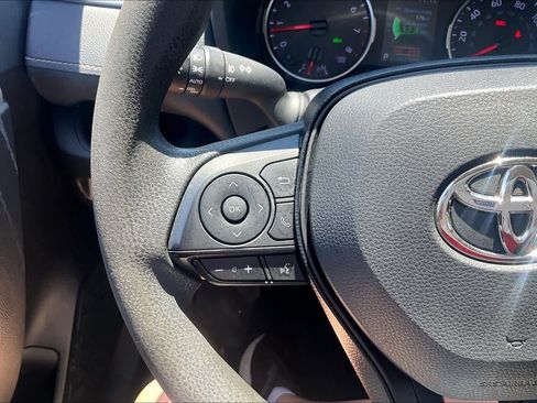 Used 2020 Toyota RAV4 XLE w/ Convenience Package FWD image 24