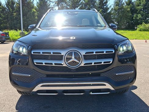 Used 2023 Mercedes-Benz GLS 450 4MATIC image 2
