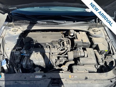Used 2025 Hyundai Elantra Sport FWD image 29