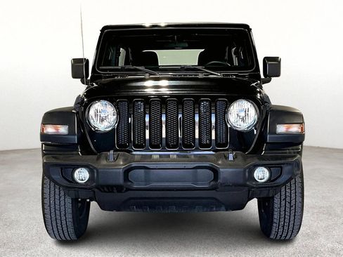 Used 2023 Jeep Wrangler Sport image 5