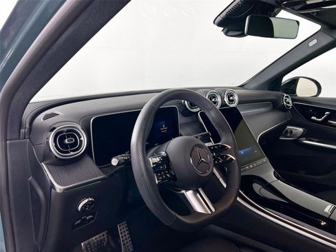Certified 2025 Mercedes-Benz GLC 300 4MATIC image 10