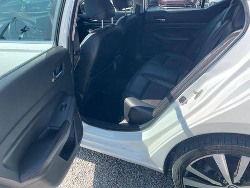 Used 2019 Nissan Altima 2.5 SR w/ SR Premium Package AWD/4WD image 11