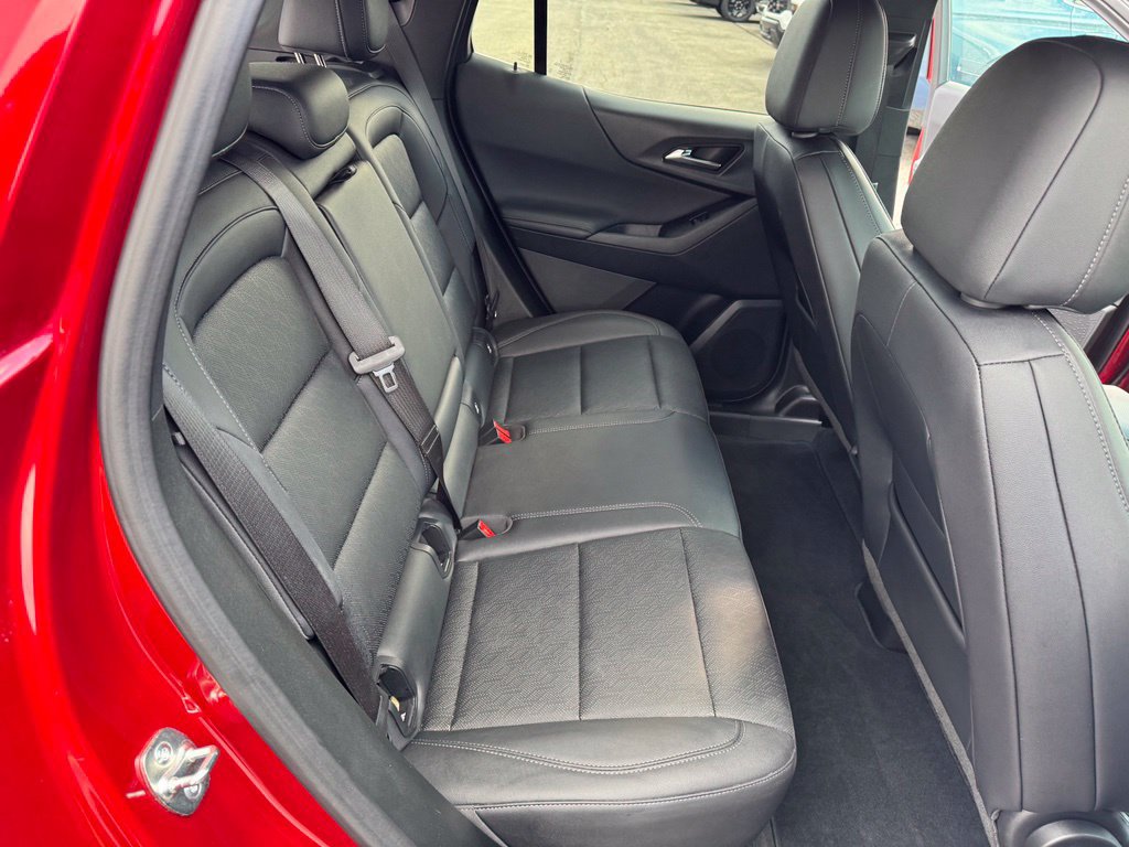 Used 2026 Chevrolet Equinox LT w/ Convenience Package II FWD image 24