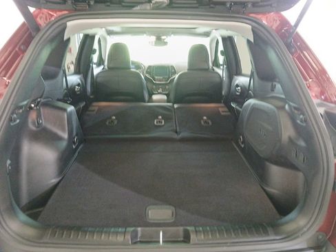 Used 2021 Jeep Cherokee Limited AWD/4WD image 10