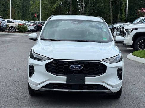Used 2023 Ford Escape ST-Line Select AWD/4WD image 6