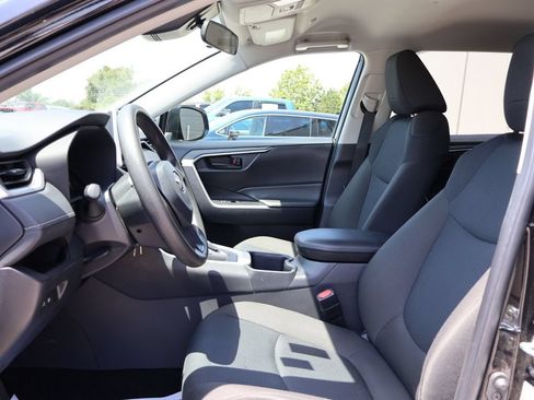 Used 2025 Toyota RAV4 LE FWD image 21
