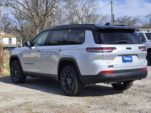 New 2025 Jeep Grand Cherokee L Limited AWD/4WD image 4