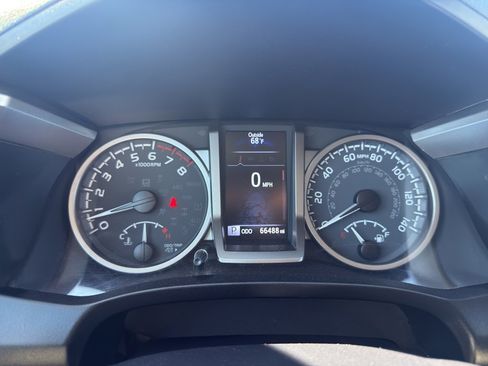 Used 2022 Toyota Tacoma SR5 image 14