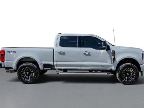 Used 2025 Ford F250 Lariat AWD/4WD image 6