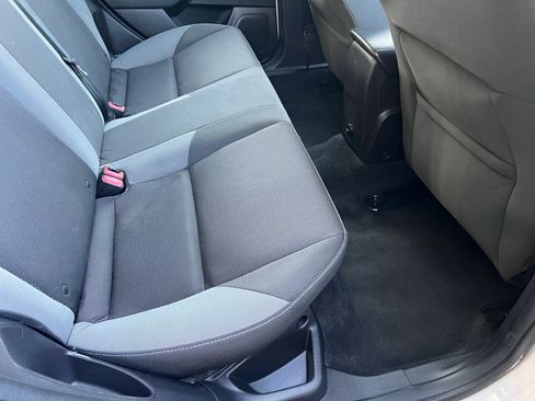 Used 2013 Ford Focus SE FWD image 11