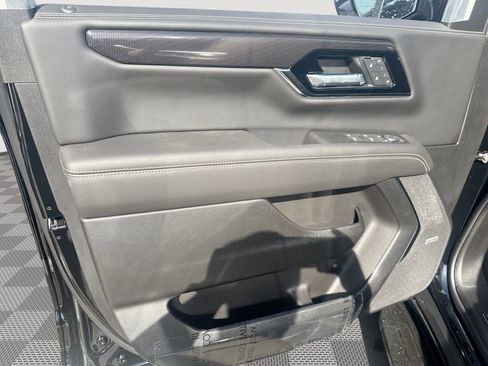 New 2026 GMC Yukon Elevation w/ Elevation Premium Package AWD/4WD image 23