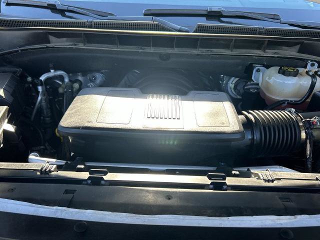 Used 2023 GMC Yukon XL Denali Ultimate w/ LPO, Floor Liner Package AWD/4WD image 27