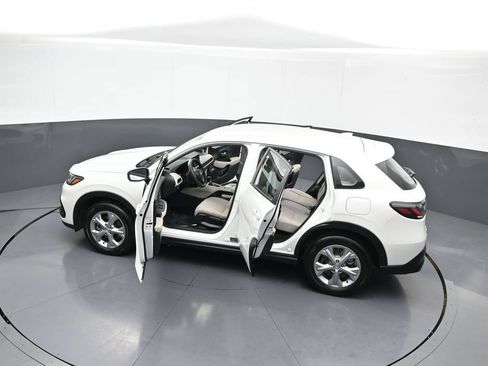 Certified 2025 Honda HR-V LX image 42
