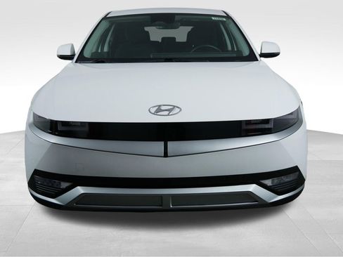 Used 2024 Hyundai Ioniq 5 SEL image 3