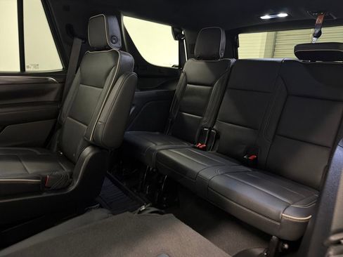 Used 2022 GMC Yukon SLT w/ SLT Premium Package RWD image 14