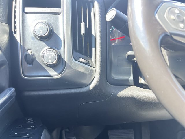 Used 2018 Chevrolet Silverado 1500 LT w/ All Star Edition AWD/4WD image 18