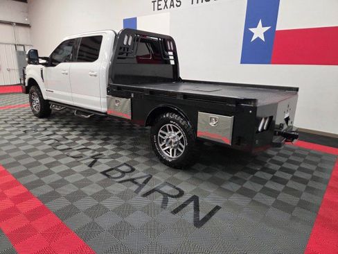 Used 2018 Ford F350 Lariat w/ Lariat Value Package AWD/4WD image 5